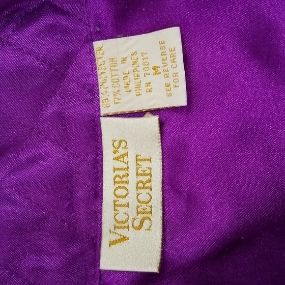 Victoria's Secret SZ M Pajama Top Purple VTG Gold Label Button Up Long Sleeve - Picture 8 of 11